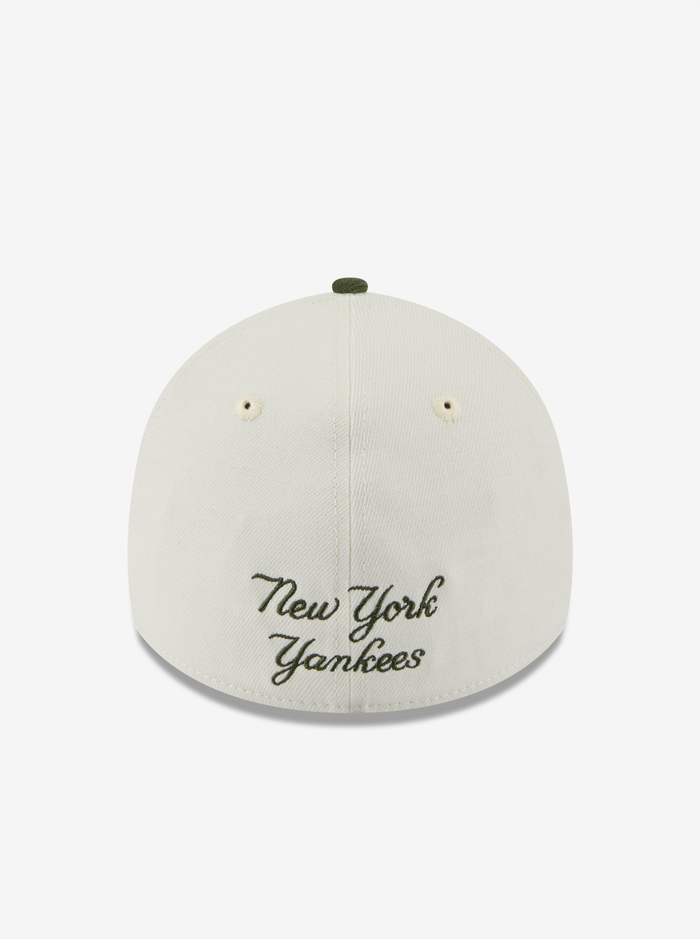 3930 A-Frame New York Yankees 2-Tone Snapback Cap