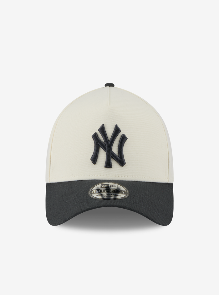 3930 A-Frame New York Yankees 2-Tone Snapback Cap