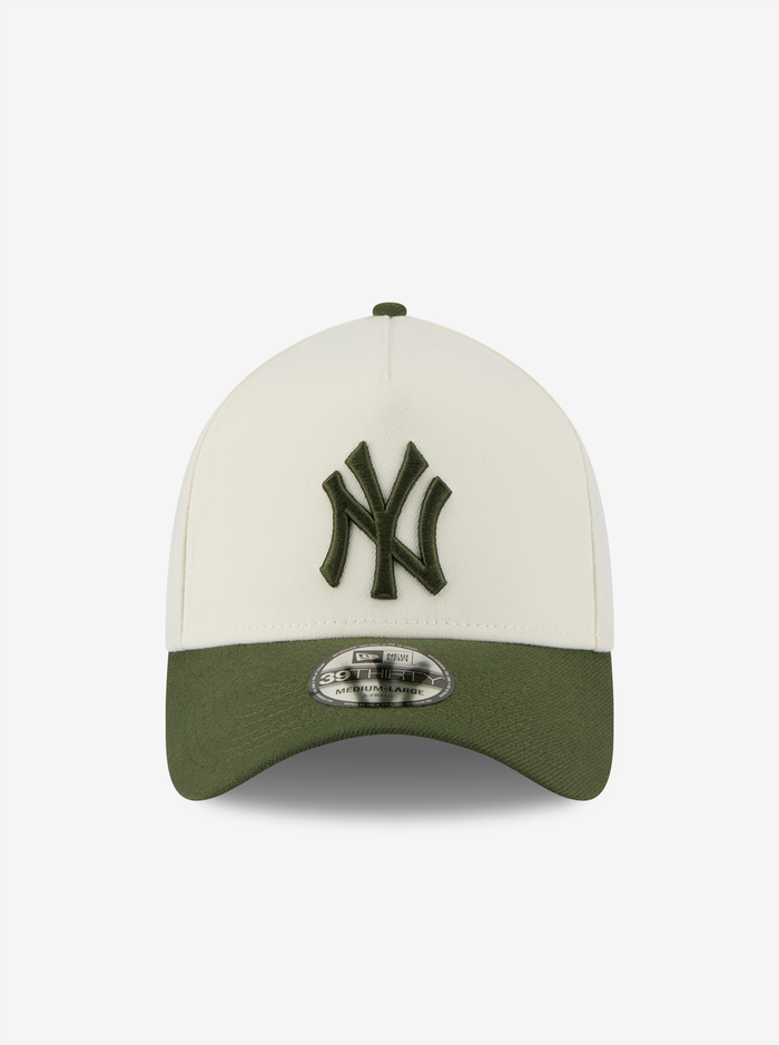 3930 A-Frame New York Yankees 2-Tone Snapback Cap