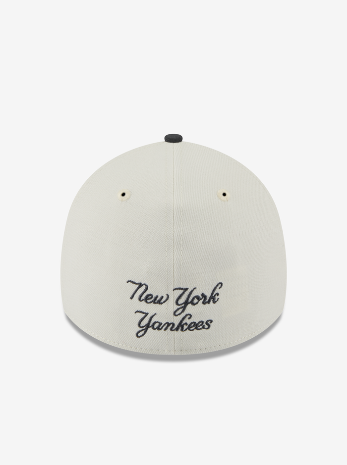 3930 A-Frame New York Yankees 2-Tone Snapback Cap