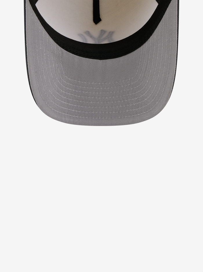 950 A-Frame New York Yankees 2-Tone Snapback Cap