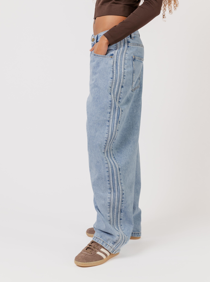 Barrel Leg Denim Pant