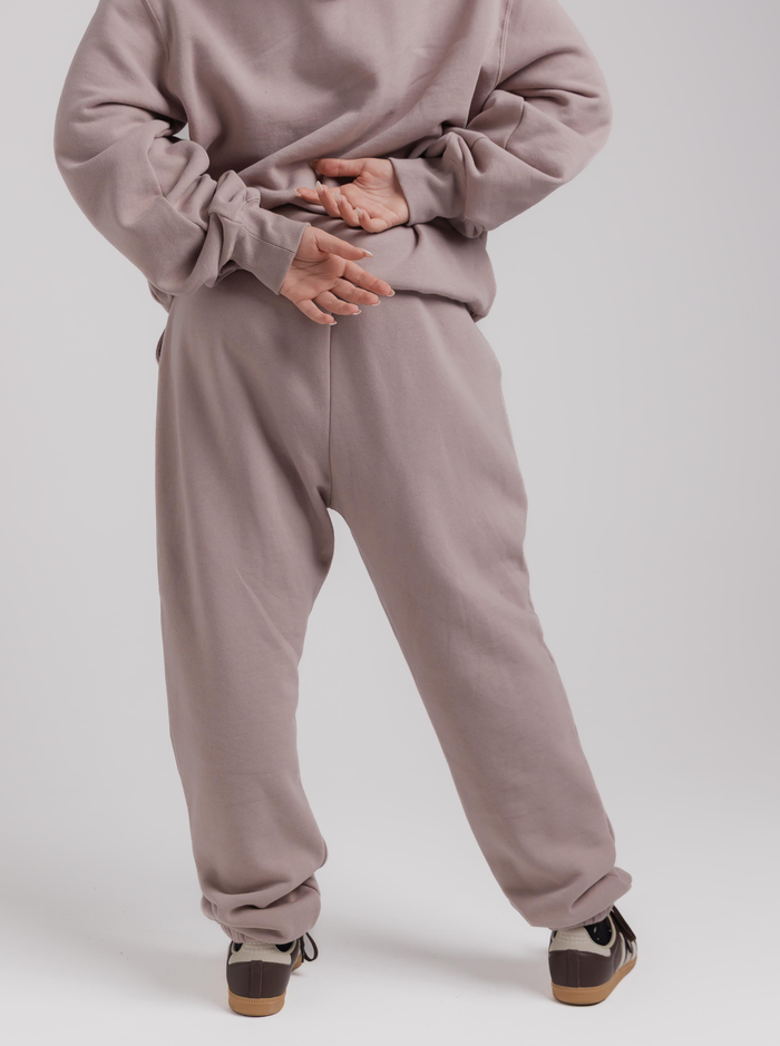 Classic Joggers in Taupe