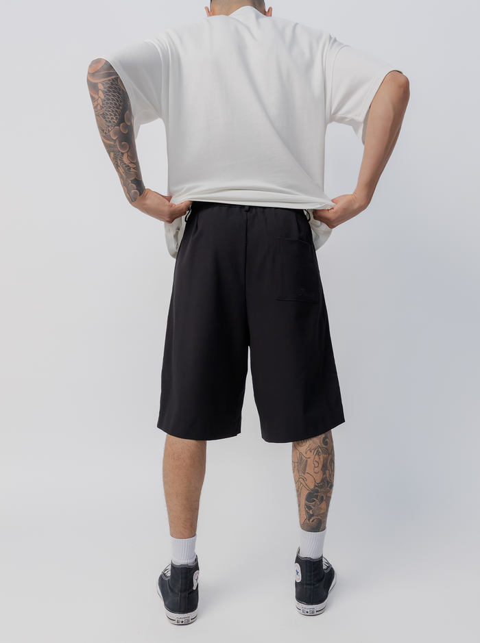 Club Short in Black