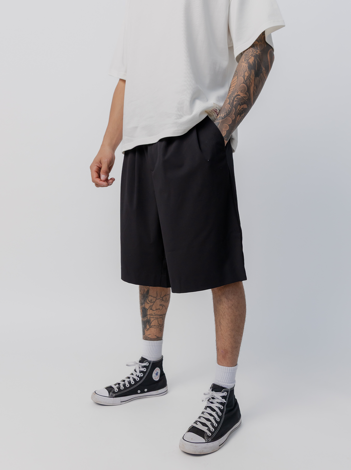 Club Short in Black