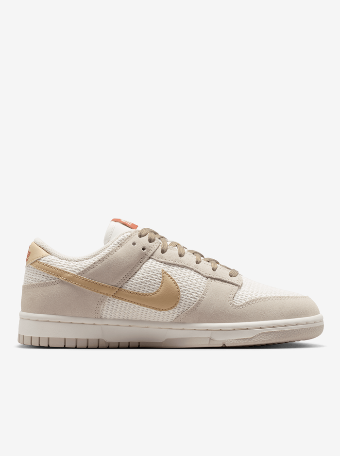 Dunk Low SE Womens