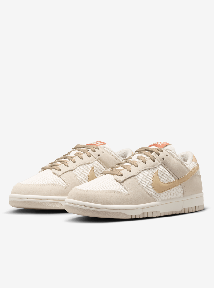 Dunk Low SE Womens