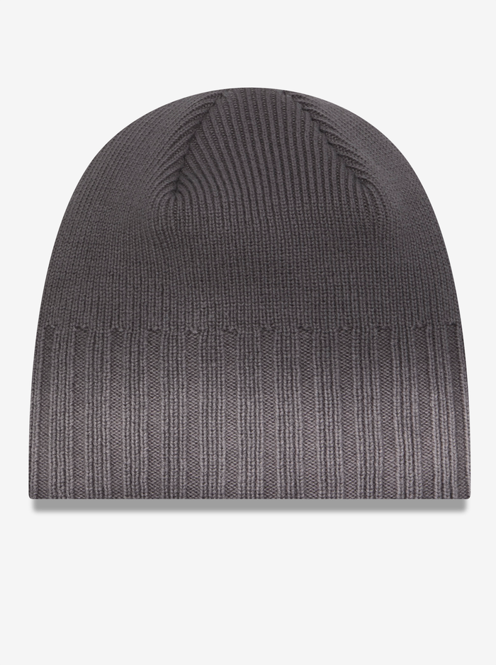 Gradient Ribbed Skully Beanie