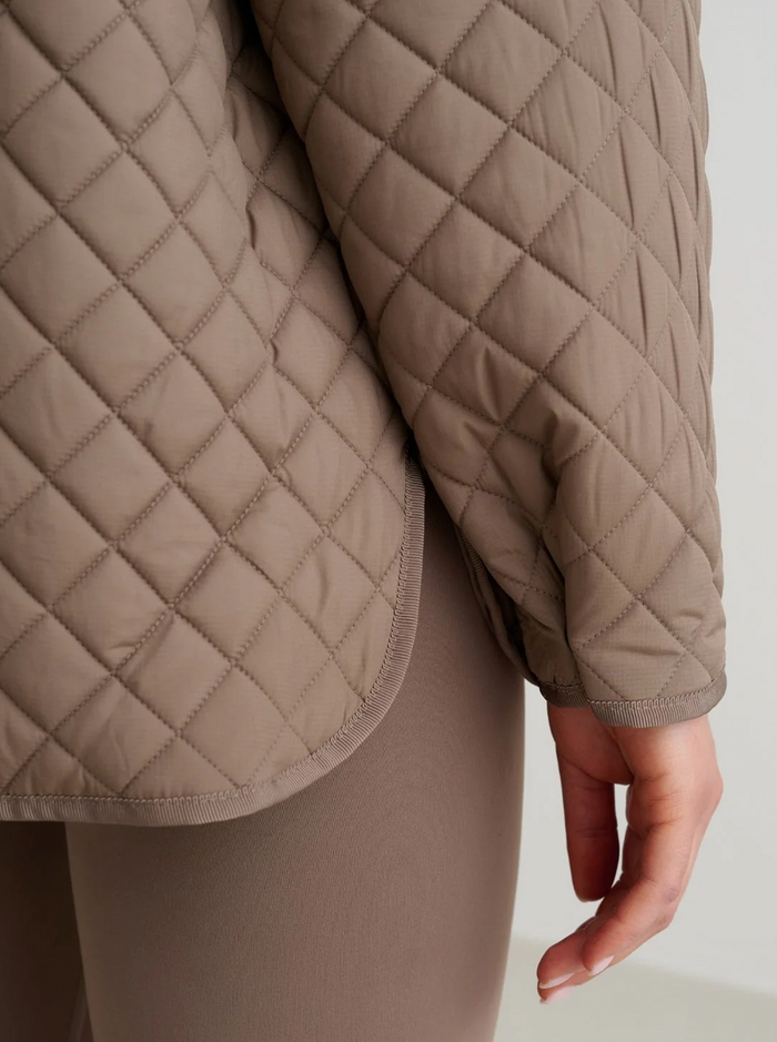 Oversized Quilted Jacket in Nougat