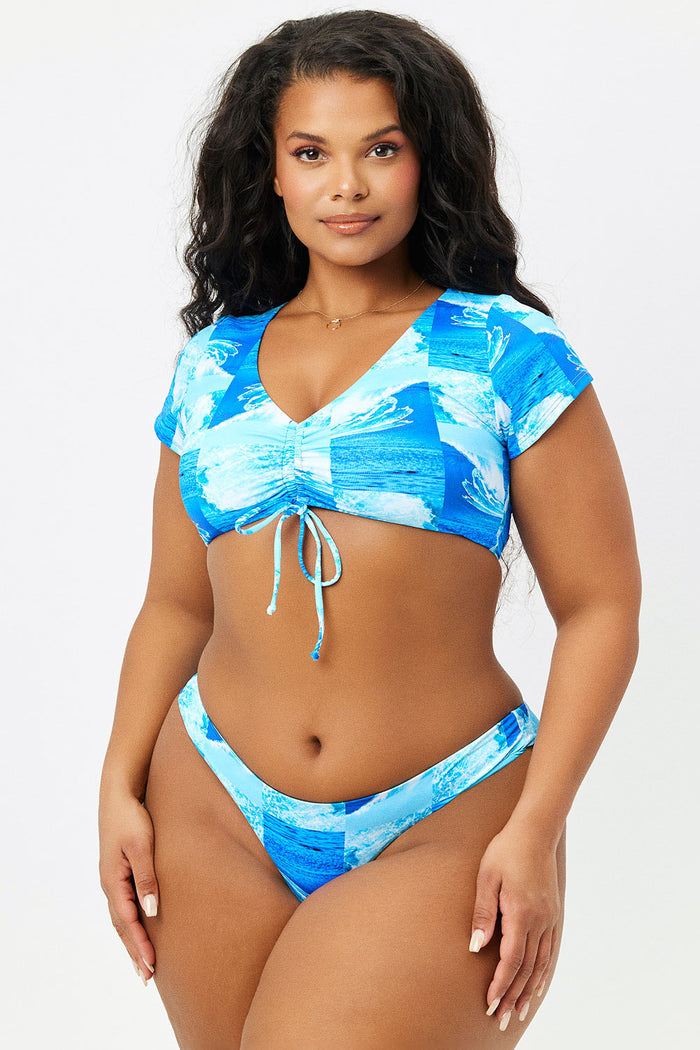 Ryan Tie Front Short Sleeve Waves Bikini Top Extended