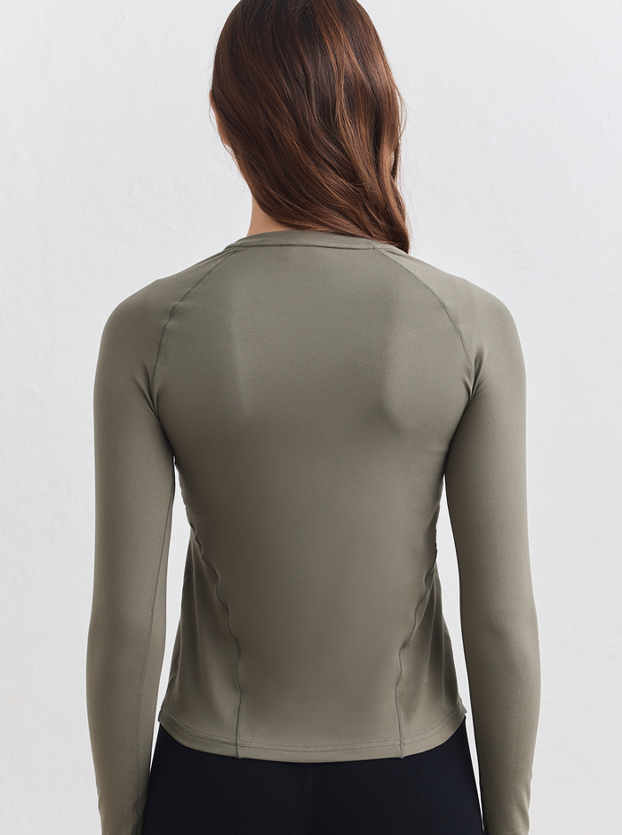 Soft Basic Long Sleeve in Ivy