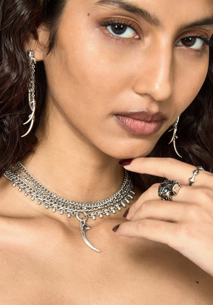 Valuma Layered Claw Choker