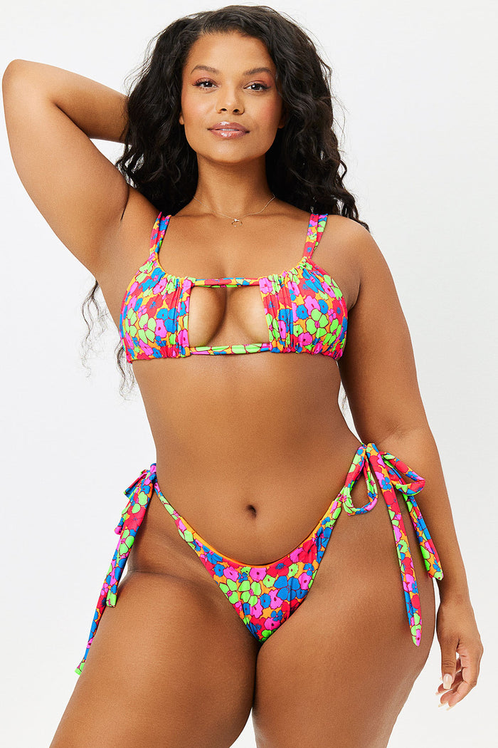Willow Ruched Groovy Bikini Top with Cut Out in the Middle Extended
