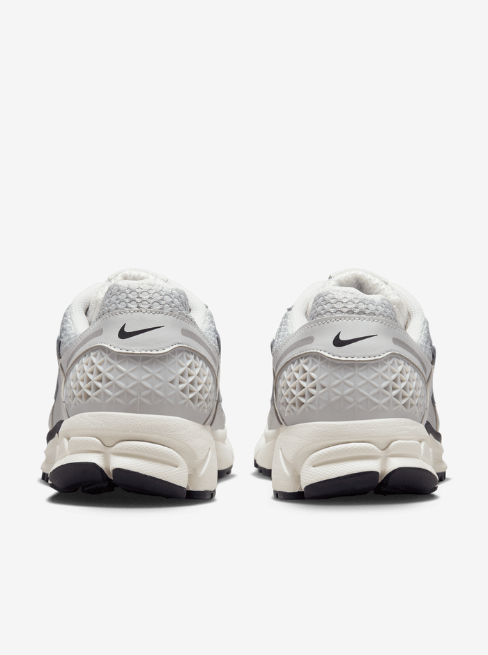 Zoom Vomero 5 Womens
